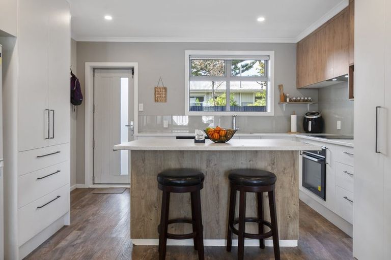 Photo of property in 43 Hereford Street, West End, Palmerston North, 4410