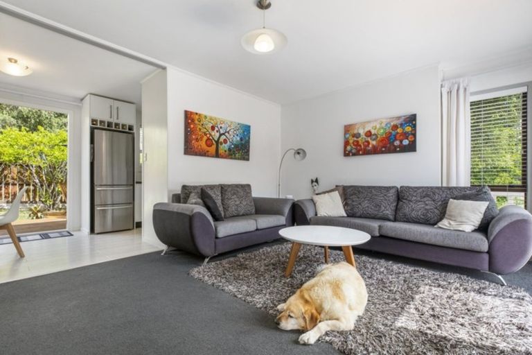 Photo of property in 29a Pisces Road, Glen Eden, Auckland, 0602