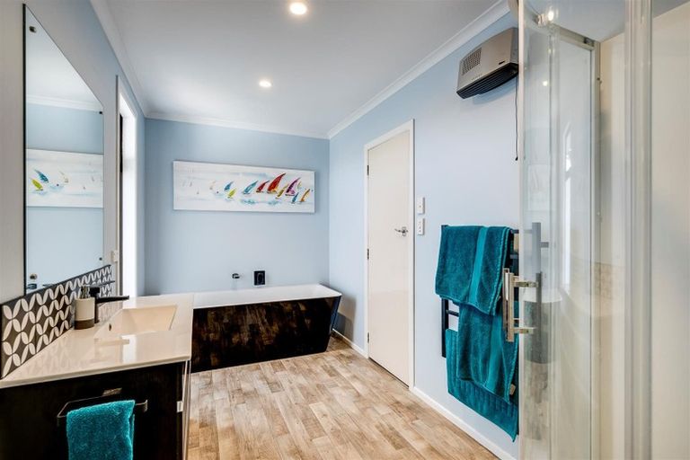 Photo of property in 6 Jarvis Place, Taradale, Napier, 4112