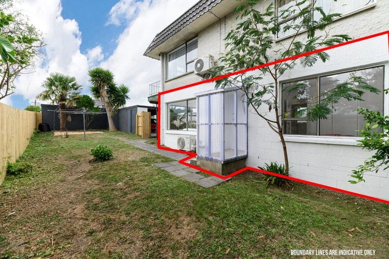 Photo of property in 5/126 Lynwood Road, New Lynn, Auckland, 0600