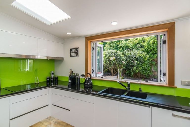 Photo of property in 93 Marine Parade, Paraparaumu Beach, Paraparaumu, 5032