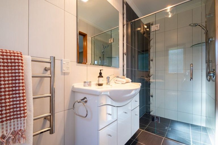 Photo of property in 300 Nottingley Road, Frimley, Hastings, 4120