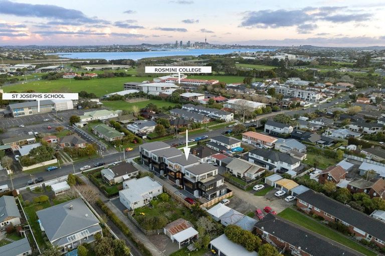 Photo of property in 8 Bracken Avenue, Takapuna, Auckland, 0622