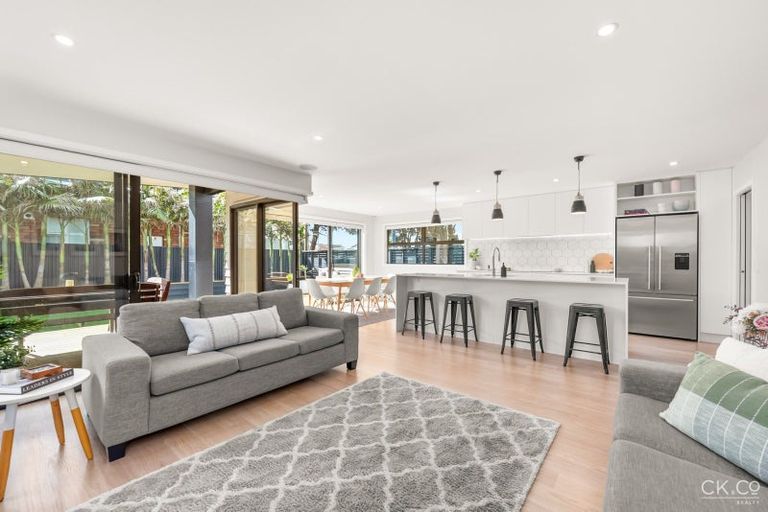 Photo of property in 15 Adelaide Street, Petone, Lower Hutt, 5012