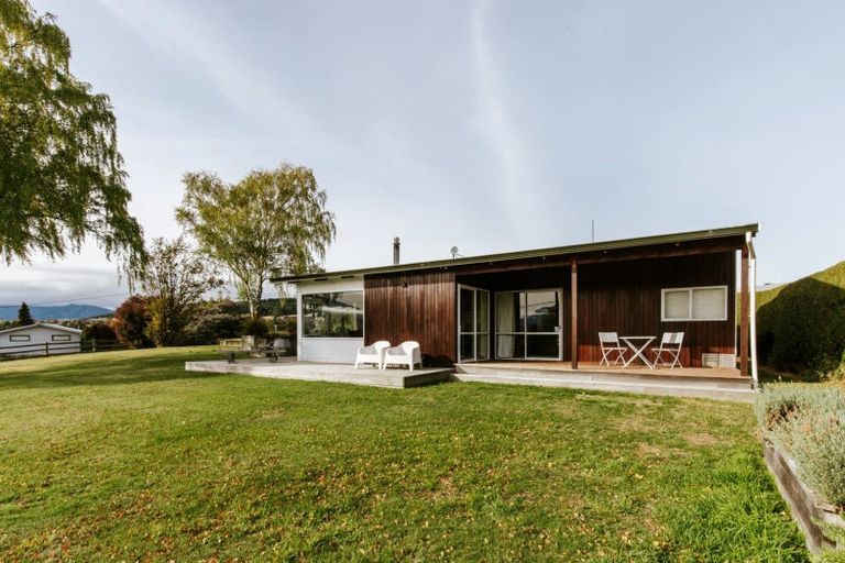 Photo of property in 3 Beech Street, Wanaka, 9305