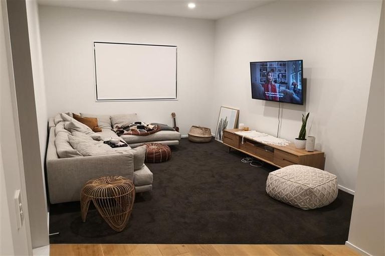 Photo of property in 21c Chippendale Crescent, Birkdale, Auckland, 0626