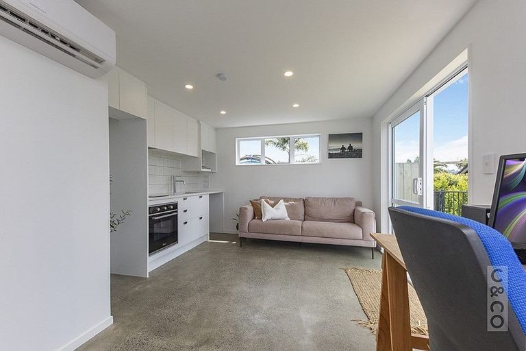 Photo of property in 25 Maude Street, Riverhead, 0820