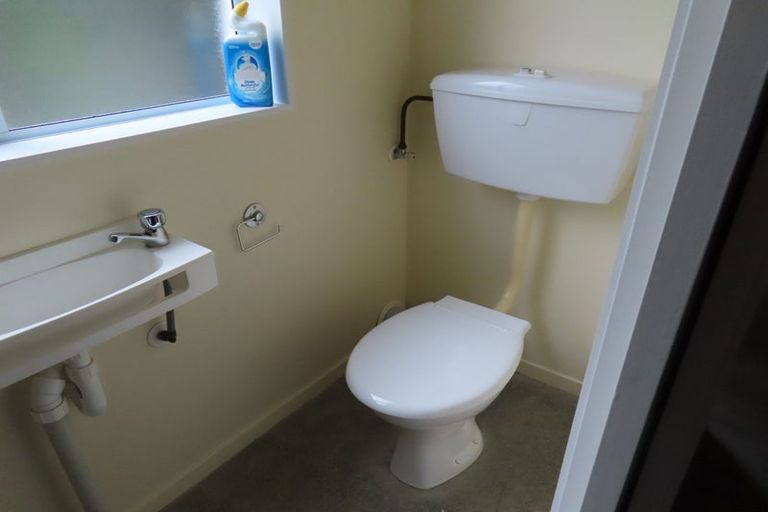 Photo of property in 40 Neeve Road, Taradale, Napier, 4112