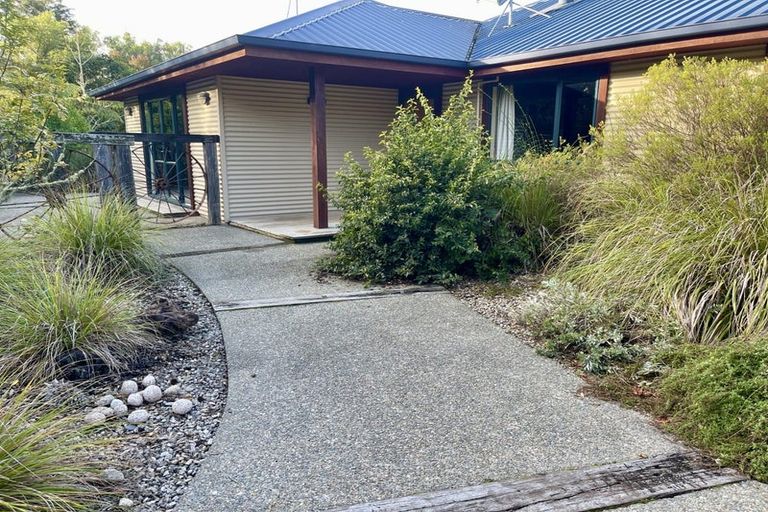 Photo of property in 140 Awa Awa Road, Tasman, Upper Moutere, 7173