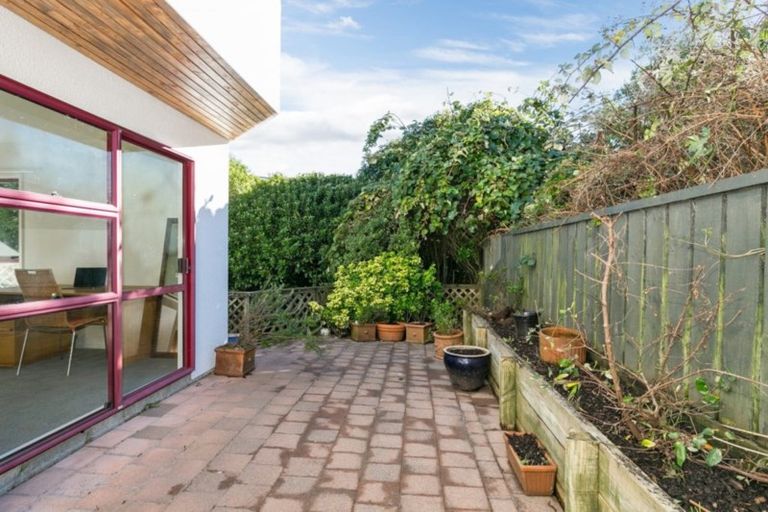 Photo of property in 205f4 Wilton Road, Wilton, Wellington, 6012
