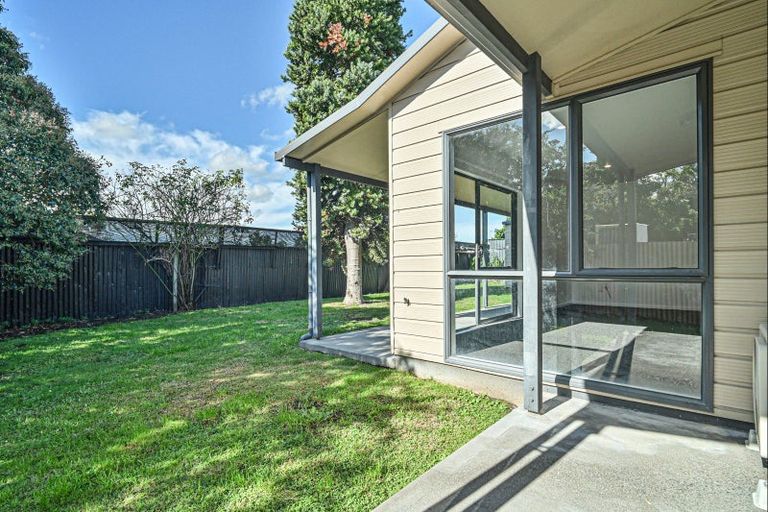 Photo of property in 1216a Norfolk Crescent, Mayfair, Hastings, 4122