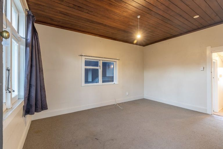 Photo of property in 5 Collins Street, Waipawa, 4210