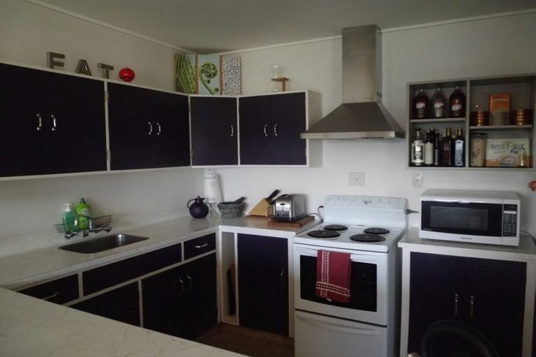 Photo of property in 12f2 Duchess Place, Maupuia, Wellington, 6022