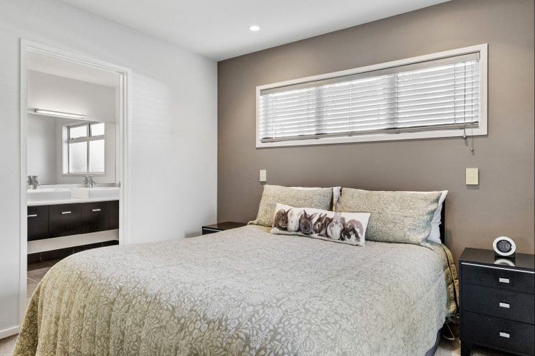 Photo of property in 142 Victory Drive, Wharewaka, Taupo, 3330