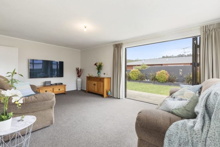 Photo of property in 2/18 Montgomery Street, Stokes Valley, Lower Hutt, 5019