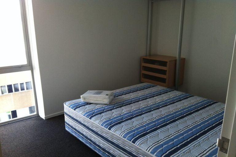 Photo of property in 2 Torrens Terrace, Mount Cook, Wellington, 6011