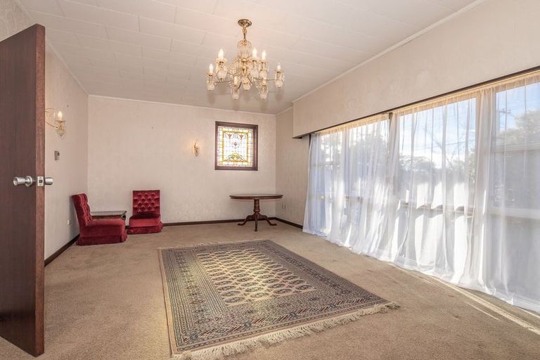 Photo of property in 44 Henley Street, Westport, 7825