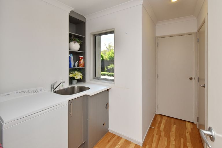 Photo of property in 20 Crombie Green, Northwood, Christchurch, 8051