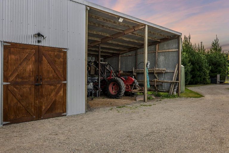 Photo of property in 260 Kiri Kiri Road, Burnt Hill, Oxford, 7495