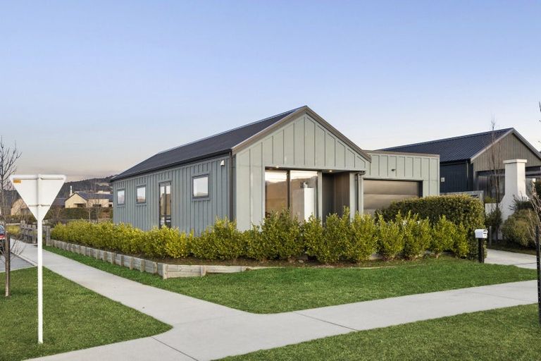 Photo of property in 24 Mount Burke Street, Wanaka, 9305