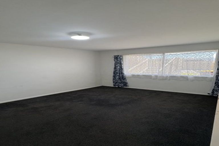 Photo of property in 71o Randwick Crescent, Moera, Lower Hutt, 5010