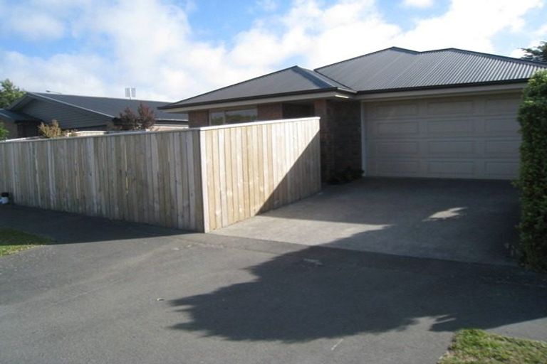 Photo of property in 16 Lindores Street, Addington, Christchurch, 8024