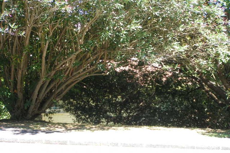 Photo of property in 2/12 Lake Road, Northcote, Auckland, 0627