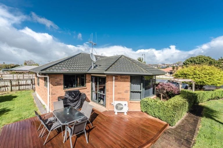 Photo of property in 19 Farnborough Drive, Nawton, Hamilton, 3200