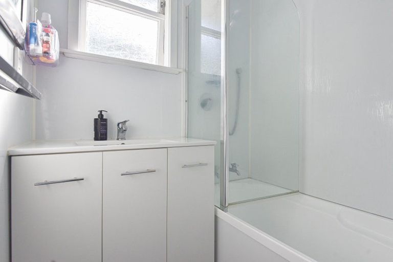 Photo of property in 51 Gordon Road, Western Heights, Rotorua, 3015