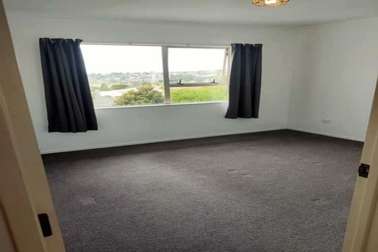 Photo of property in 79 Garton Drive, Massey, Auckland, 0614