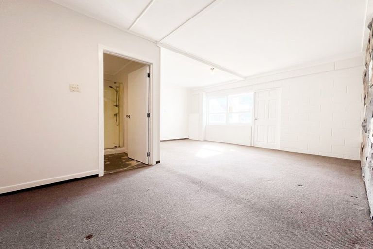 Photo of property in 12 Megan Avenue, Pakuranga Heights, Auckland, 2010