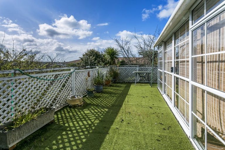 Photo of property in 889 Beach Road, Waiake, Auckland, 0630