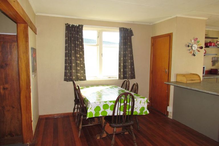 Photo of property in 82 Cameron Crescent, Masterton, 5810