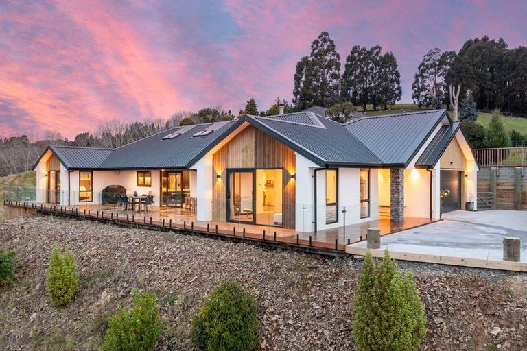 Photo of property in 15 Pomerania Way, Mosgiel, 9024