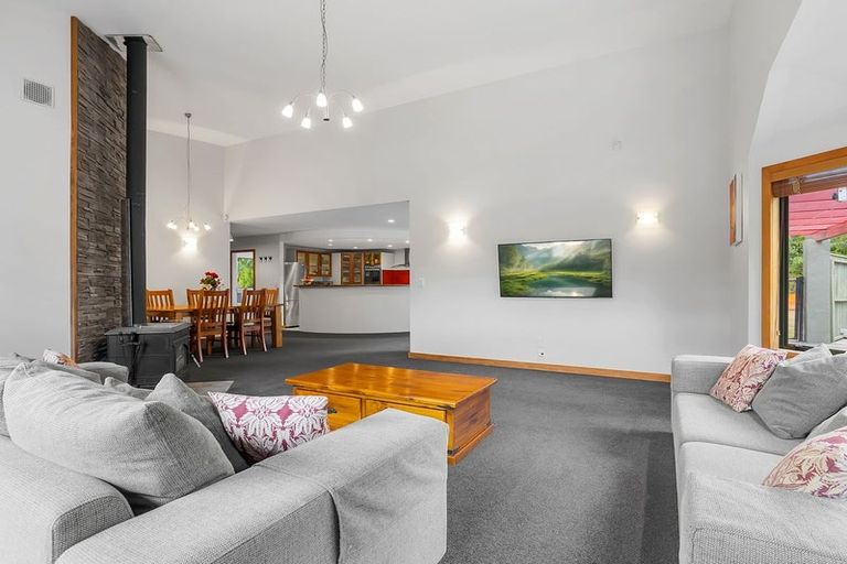 Photo of property in 1/2 Larchwood Grove, Rangatira Park, Taupo, 3330