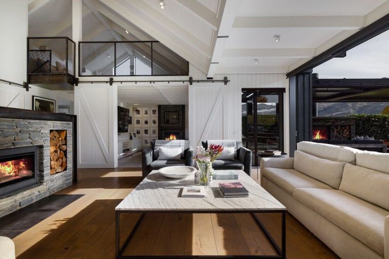 Photo of property in 47 Mooney Road, Speargrass Flat, Queenstown, 9371