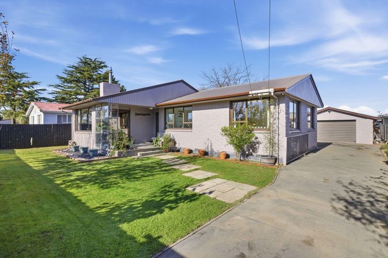 Photo of property in 94 Prestons Road, Redwood, Christchurch, 8051