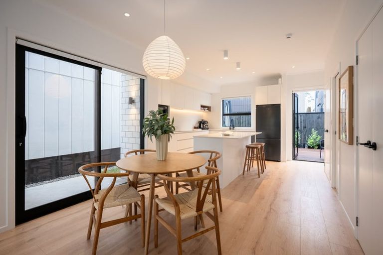 Photo of property in 12 Papai Lane, Massey, Auckland, 0614