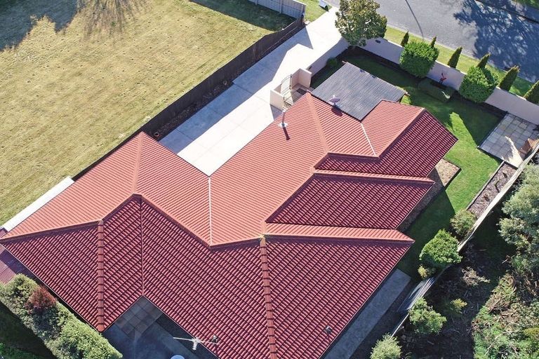 Photo of property in 17 Taranaki Drive, Woodend, 7610