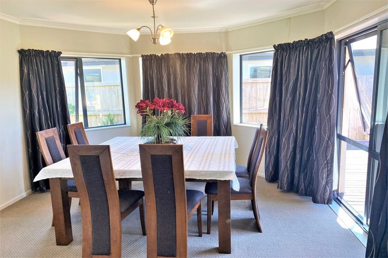 Photo of property in 22a Madison Street, Cambridge, 3434