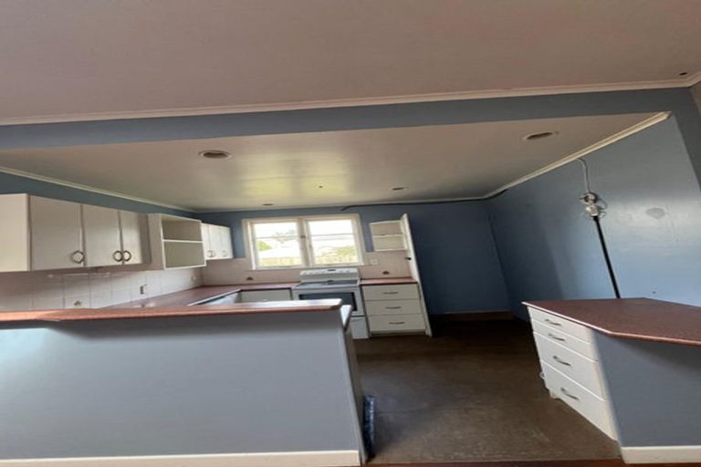 Photo of property in 28 Carruth Road, Papatoetoe, Auckland, 2025
