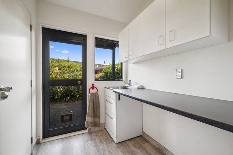 Photo of property in 2/7 Ngamotu Road, Taupo, 3330