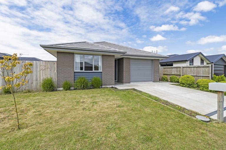 Photo of property in 52 Lucca Crescent, Rolleston, 7615
