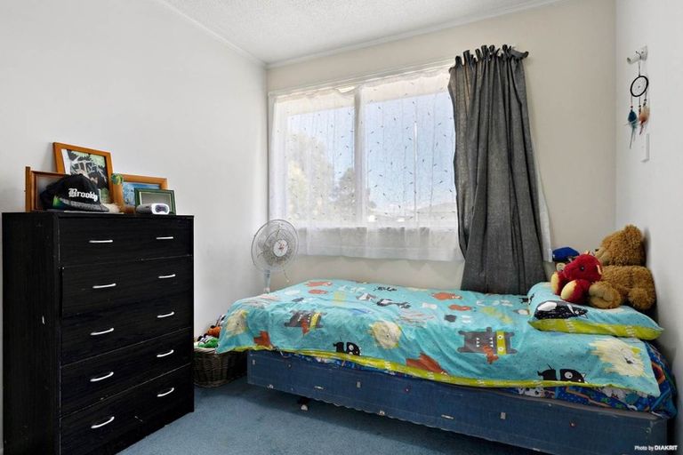 Photo of property in 30 Jupiter Street, Rosehill, Papakura, 2113