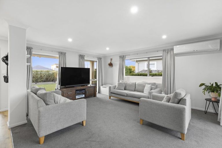 Photo of property in 64 Wattle Drive, New Brighton, Christchurch, 8083