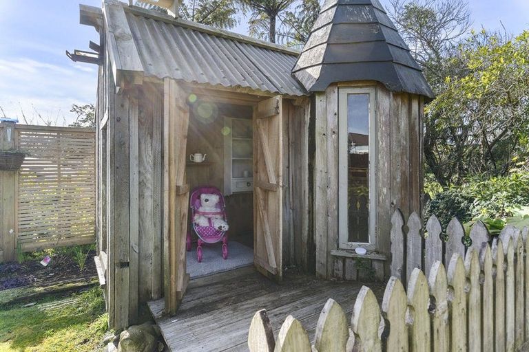 Photo of property in 5 Bosworth Street, Egmont Village, 4372