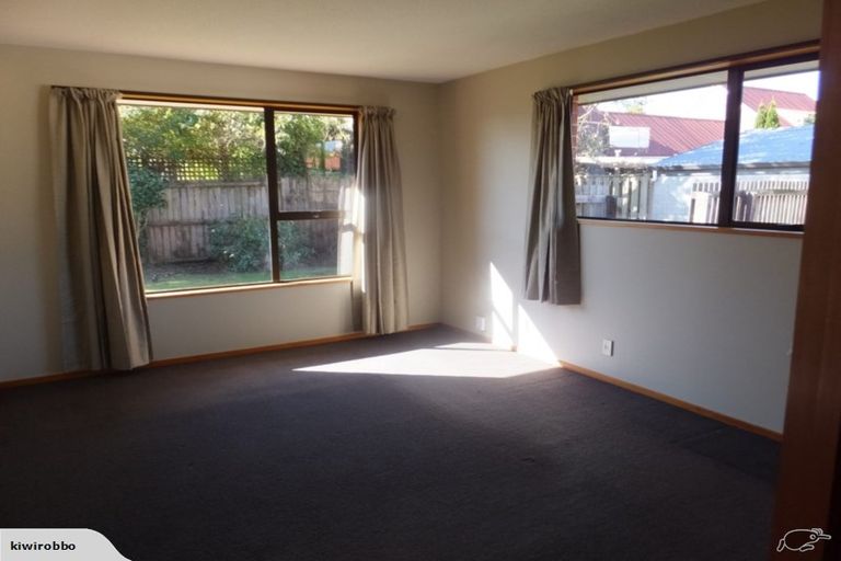 Photo of property in 4 Westgrove Avenue, Avonhead, Christchurch, 8042