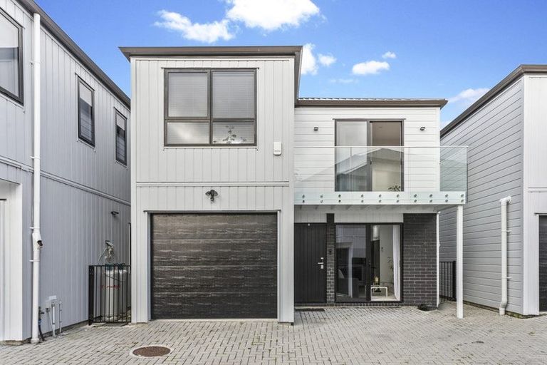 Photo of property in 19c Farwood Drive, Henderson, Auckland, 0612