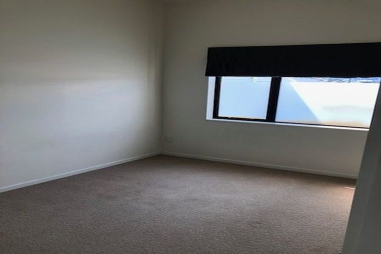 Photo of property in 11 Gordon Place, Newtown, Wellington, 6021