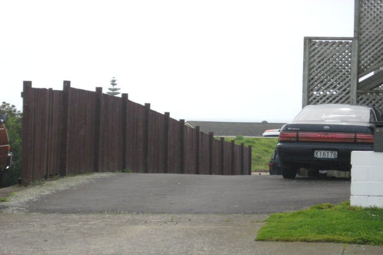 Photo of property in 42 Breakwater Road, Moturoa, New Plymouth, 4310